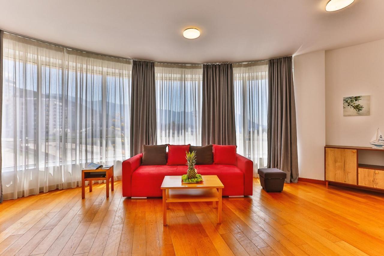 Montesun Apartments Budva Buitenkant foto