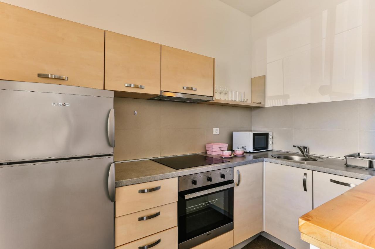 Montesun Apartments Budva Buitenkant foto