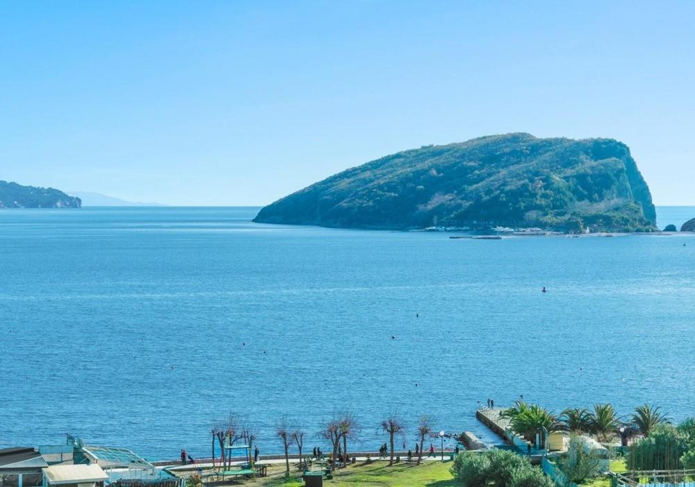 Montesun Apartments Budva Buitenkant foto