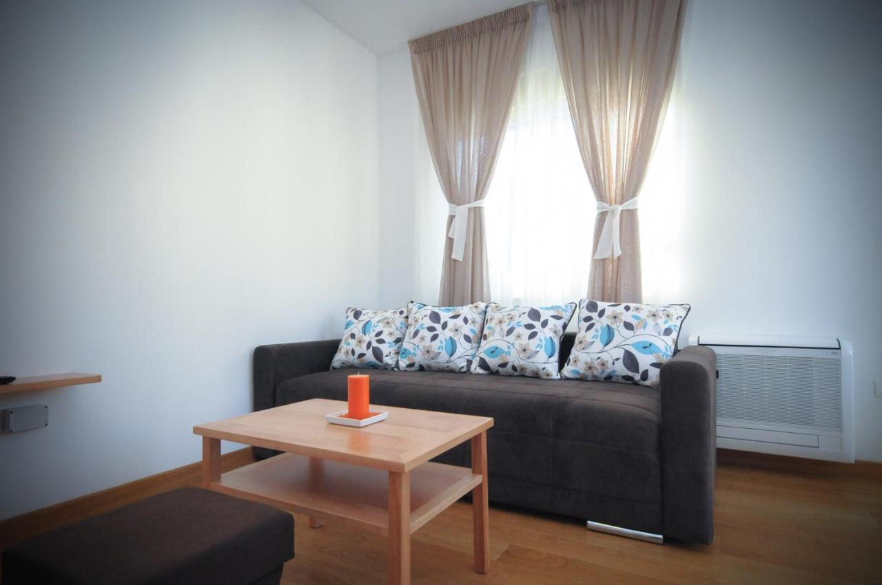 Montesun Apartments Budva Buitenkant foto