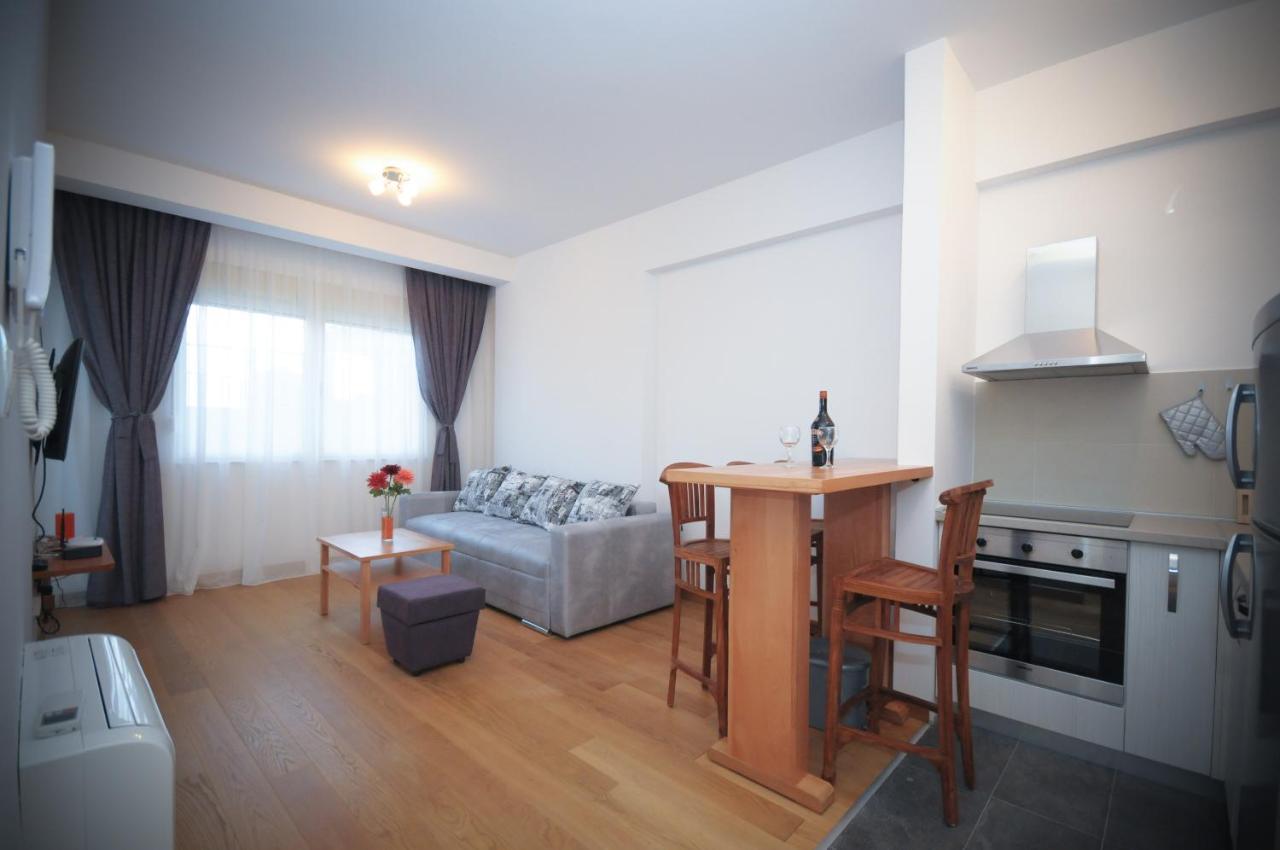 Montesun Apartments Budva Buitenkant foto